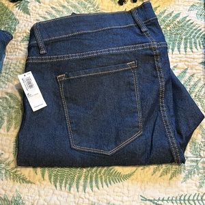 Brand New Old Navy Super Skinny Jeans